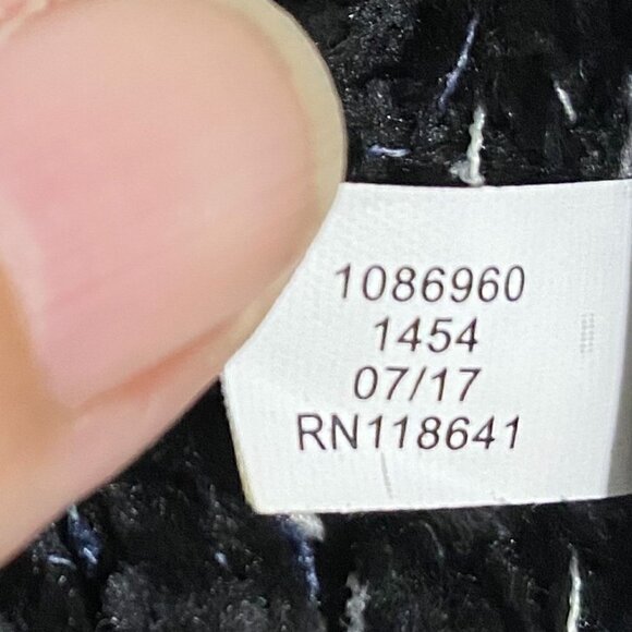 NWT Lane Bryant Sweater, black speckled sweater, Size 18/20 - Picture 10 of 10